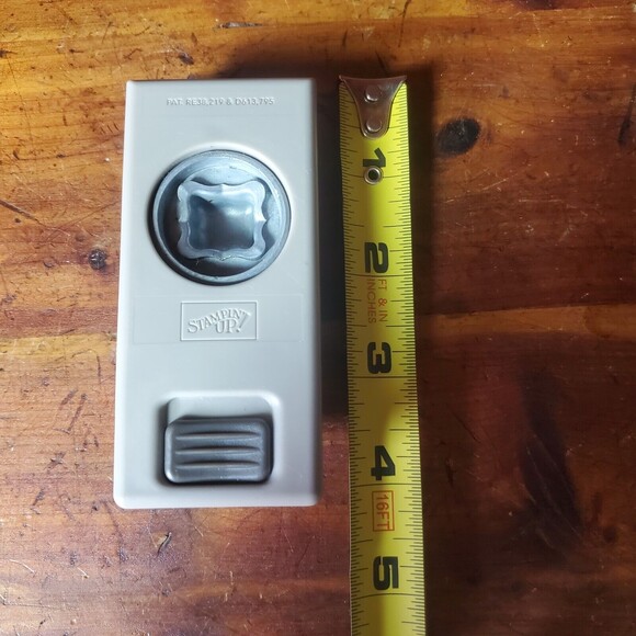 Stampin' Up Petite Curly Label Punch Scrapbooking Beveled Paper Tag Pattern - Picture 6 of 6